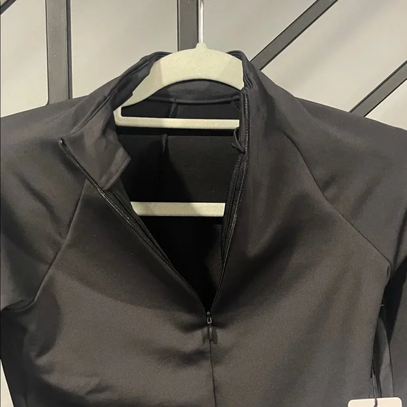 ALO Airlift Winter Warm 1/4 Zip Long Sleeve NWT XS Black Compression Ski Fleece - Picture 4 of 10